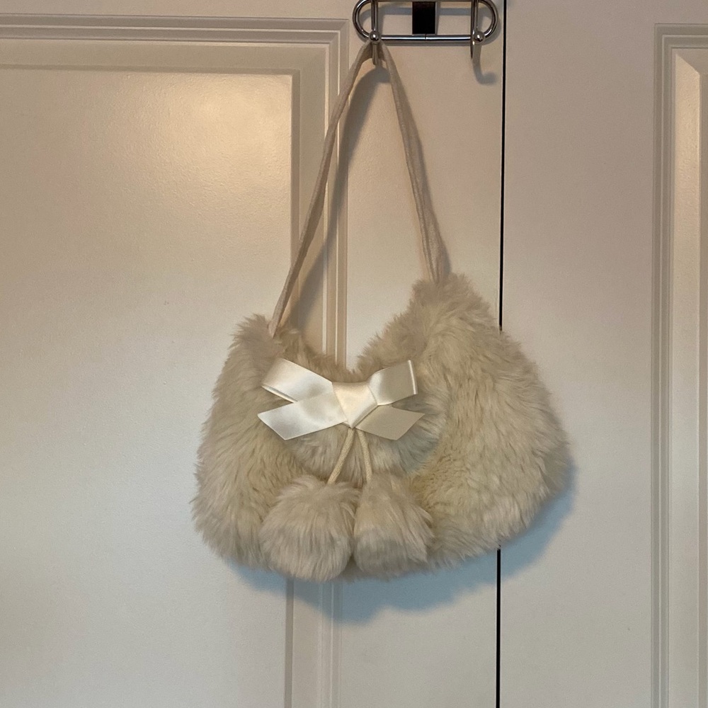 Hanna Andersson Faux Fur Cream Mini Pom Pom Bag